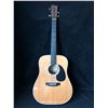 Image 2 : SUZUKI ACOUSTIC GUITAR W/ CASE
