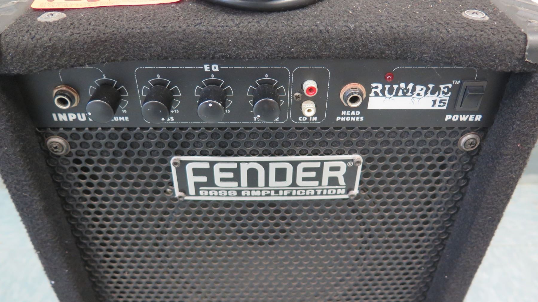 Fender Rumble 15 Bass Amplifier 38W, Type PR 497 (RM-Music) - Oahu Auctions
