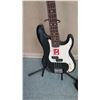 Image 2 : Fender Precision Base Squier Series (RM-Music)