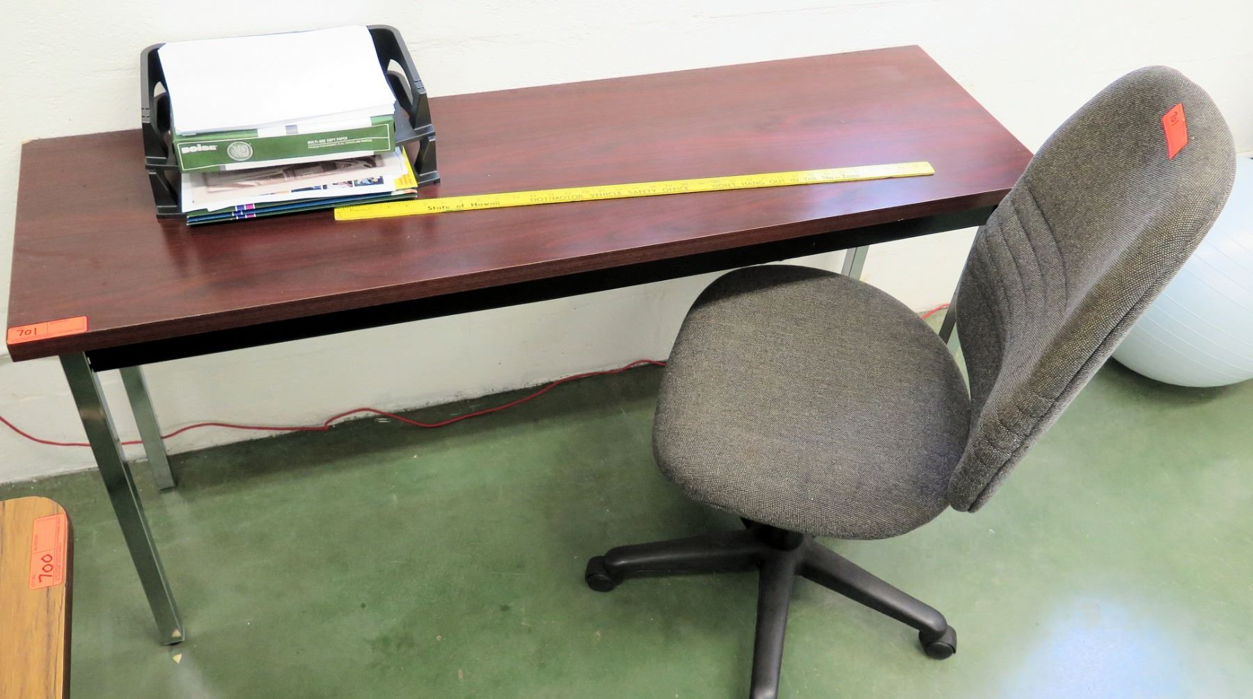 Long Wooden Table W Rolling Office Chair Rm 101 Oahu Auctions