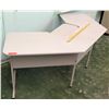 Image 1 : Kidney-Shaped Desk (RM-113)