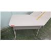 Image 2 : Kidney-Shaped Desk (RM-113)