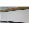 Image 2 : Projector Screen (RM-221)