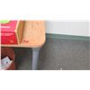 Image 2 : 4-Drawer File Cabinet & Wood-Top Table (RM-608)