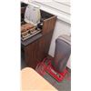 Image 2 : Wooden Desk w/ Vacuum (RM-605)