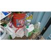 Image 2 : Misc Painting & Cleaning Supplies (in 1391 SHIP CNTNR)