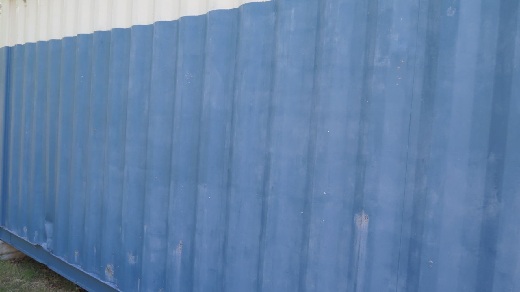 Shipping Container (has rust, roof leaks) - Oahu Auctions