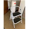 Image 2 : Folding Metal Stepladder and Roll of White Paper (RM-222)