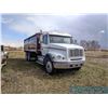 Image 1 : 2000 Freightliner FL112 Tandem VIN: 1FUYTWEB3YHF48557