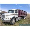 Image 3 : 2000 Freightliner FL112 Tandem VIN: 1FUYTWEB3YHF48557