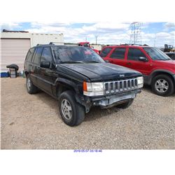 1994 - JEEP GRAND CHEROKEE//SALVAGE TITLE