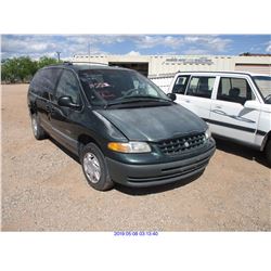 1999 - PLYMOUTH VOYAGER//SALVAGE TITLE