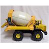 Image 2 : 2- VINTAGE TONKA PRESSED METAL TRUCKS