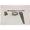 Image 2 : Group! Pen, Bookmark, Thimble, and Pill Box