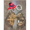 Image 9 : Chaps, Boot Bag and Rope