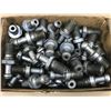 Image 2 : LOT CAT 50 PULL STUDS