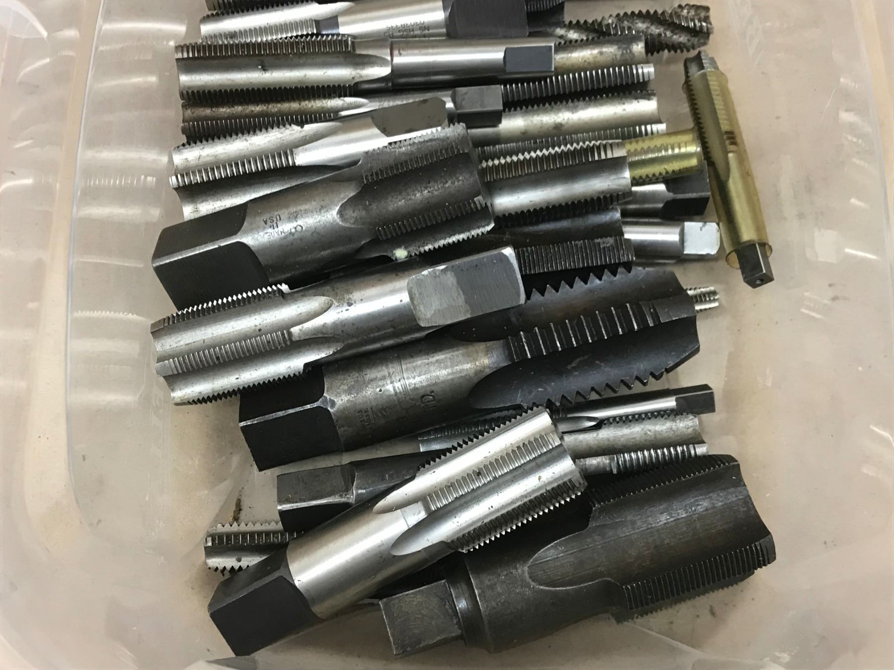 LOT MISC. TAP / THREAD MAKER