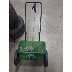 SCOTTS SPREADER