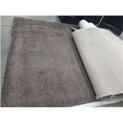 LARGE BROWN SHAG CARPET5X8FT