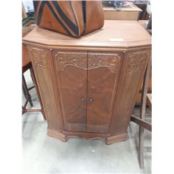 SMALL CUPBOARD WITH CARVED DETAILS