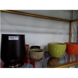 SIX PLANT POTS