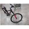 Image 1 : SCHWINN SIDEWINDER 26" WOMEN'S BICYCLE