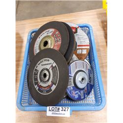 TRAY OF GRINDING DISCS