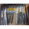 Image 2 : BOX OF SIXTEEN ASSORTED SIZE DIAGER ANSI DRILL BITS 5/32"-3/4"