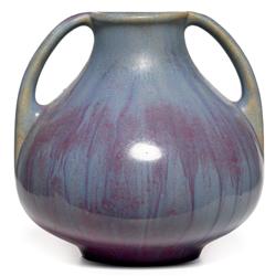 Fulper vase,double hand led form