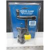 Image 2 : New Samona Cast Heavy Duty 3/4" Pipe Clamp for Gluing