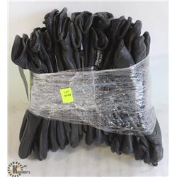 BUNDLE OF BDG LEATHER GLOVES