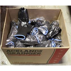 75 PAIRS OF FORCEFIELD NITRILE GLOVES SIZE: 10