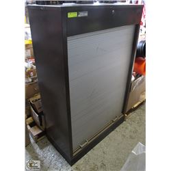 COMMERCIAL CIGARETTE DISPLAY LOCKER