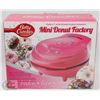 Image 1 : BETTY CROCKER MINI DONUT FACTORY