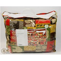 NEW LIVING QUARTERS TRAILHEAD COVERLET SET