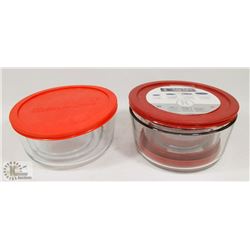 FLAT OF LIDDED BOWLS (HALF PYREX, HALF ANCHOR)