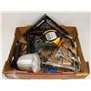 Image 1 : FLAT OF ASSORTED HANDYMAN TOOLS, SPOTLIGHT, MSA