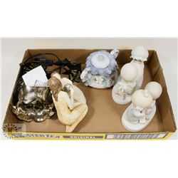 SMALL LAMP, CHILDRENS STATUES