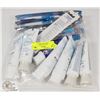 Image 1 : BAG OF ASSORTED CREST TOOTHPASTES AND ORAL B