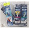 Image 1 : BAG OF ORAL B BRUSH HEADS