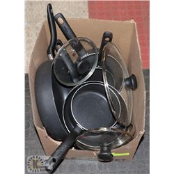 T-FAL DISH SET WITH LIDS
