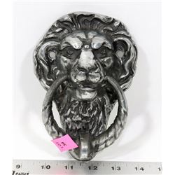 CAST METAL LIONS HEAD DOOR KNOCKER