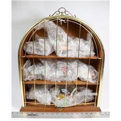 WALL HANGING DISPLAY WITH BIRD FIGURES