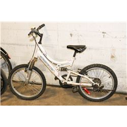 POLICE SEIZURE! ORXX BREEZE WHITE AND PINK BIKE