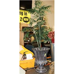 ARTIFICIAL PLANT IN METAL DECORATIVE PLANTER