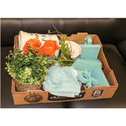 FLAT OF ASSORTED SHOWHOME DECOR