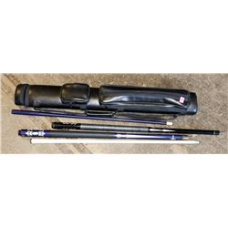POOL CUE WITH LEATHER CASE