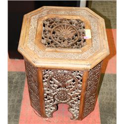 VINATGE ORNATELY CARVED TABLE SOLID MAHOGANY 18"