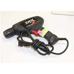 SKIL 3/8 DRILL