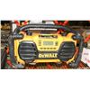 Image 1 : DEWALT DC012 WORK SITE CHARGER/RADIO TESTED